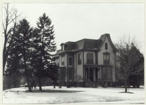 Old photo of Beverly Davenport house