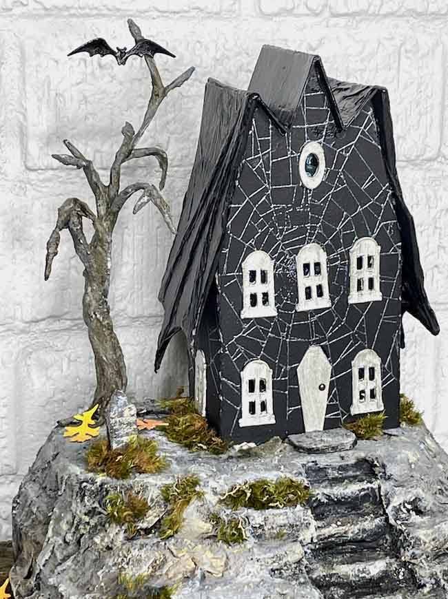 How to Make an Easy Haunted House - Fun Halloween Kite Paper Decorations