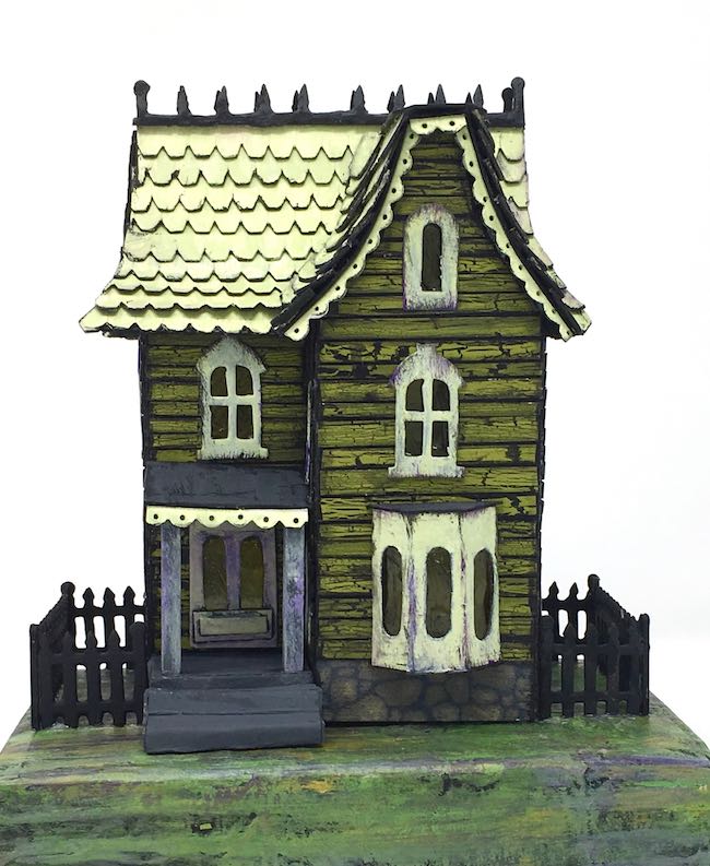 Davenport Green paper mini haunted house