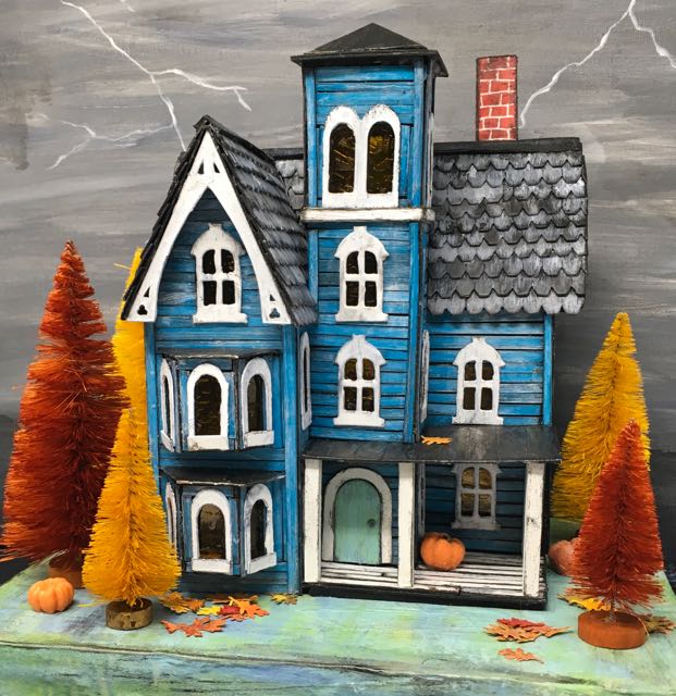 Faded Mansion putz house dressed for the fall free pattern to make this house