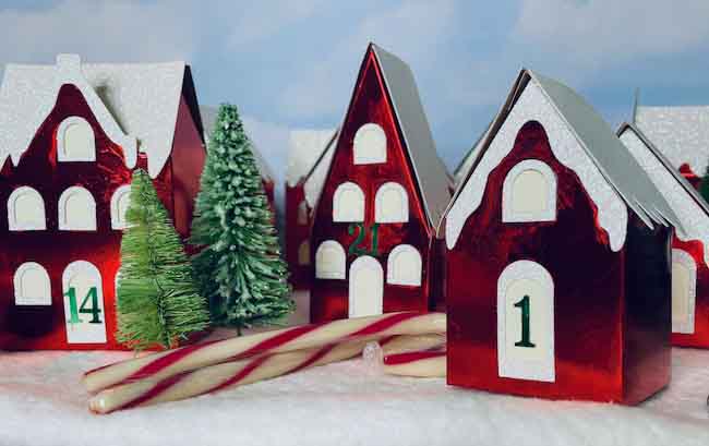 Red paper Christmas houses for advent