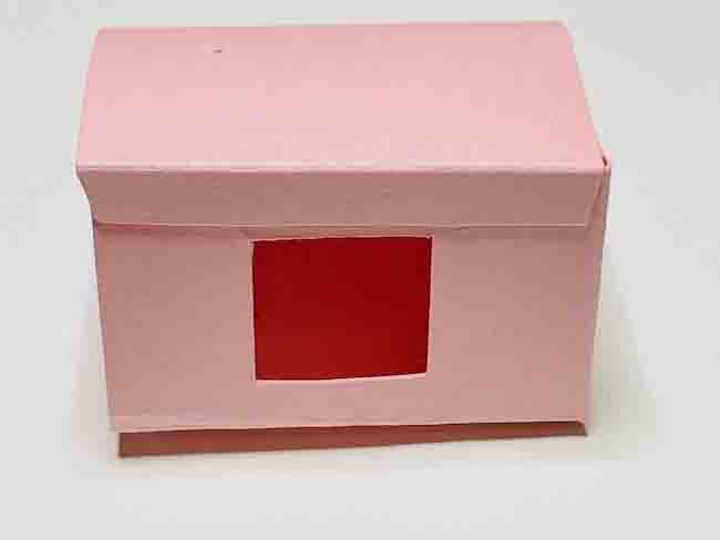 bottom seam of cardstock mailbox showing where the post goes