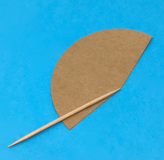 cardstock and toothpick to make unicorn horn